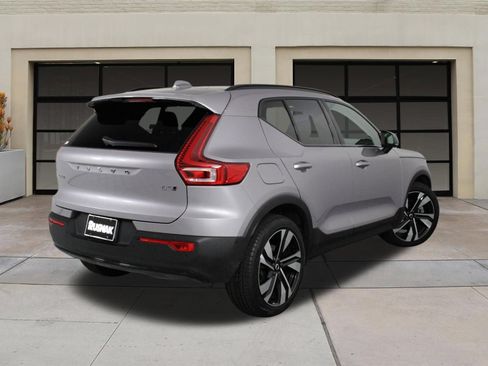 Certified 2026 Volvo XC40 B5 Ultra w/ Climate Package AWD/4WD image 4