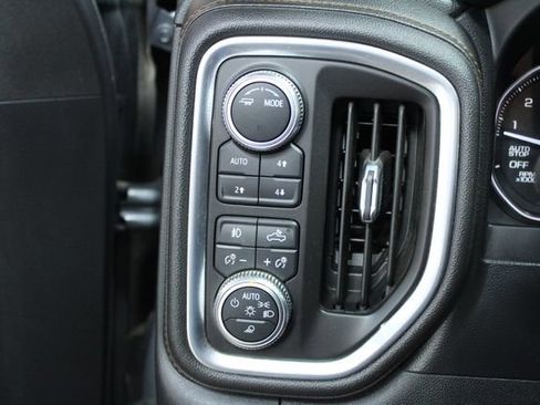 Used 2020 GMC Sierra 1500 AT4 w/ AT4 Preferred Package AWD/4WD image 15