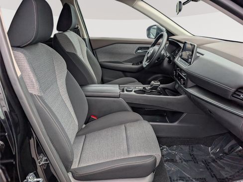 Used 2023 Nissan Rogue SV AWD/4WD image 11