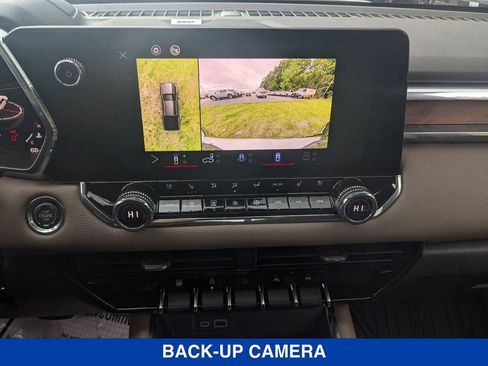 New 2025 GMC Canyon Denali image 25