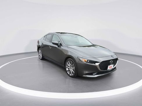 Used 2023 MAZDA MAZDA3 s FWD image 2