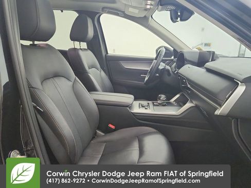 Used 2025 MAZDA CX-70 3.3 Turbo w/ Preferred Package image 33