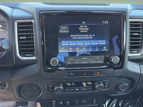 Used 2024 Nissan Frontier SV w/ SV Convenience Package image 25