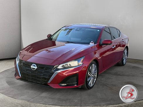 Used 2023 Nissan Altima 2.5 SL FWD image 3