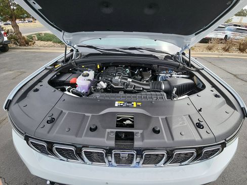 New 2025 Jeep Grand Cherokee Overland w/ Adv Protech Group III image 21