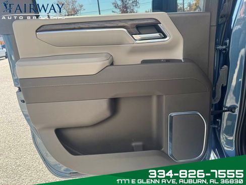 Used 2024 GMC Sierra 2500 SLT w/ SLT Premium Package image 29