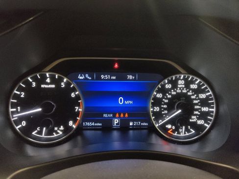 Used 2023 Nissan Murano SV FWD image 23