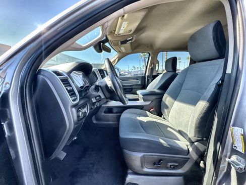 Used 2019 RAM 2500 Big Horn image 10