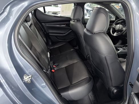 Used 2022 MAZDA MAZDA3 s image 12