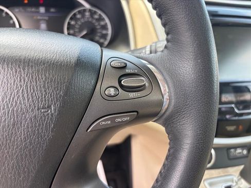 Used 2019 Nissan Murano SL w/ SL Technology Package FWD image 17