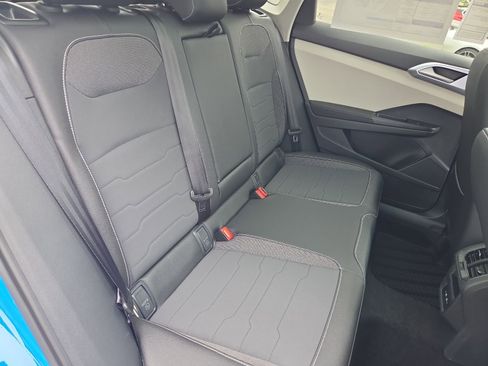 New 2026 Volkswagen Taos SE AWD/4WD image 21