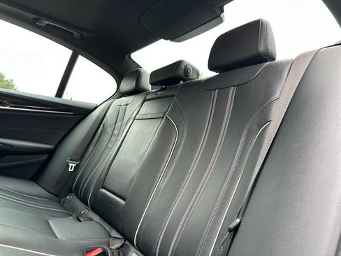 Used 2019 BMW 530i xDrive w/ Convenience Package AWD/4WD image 21