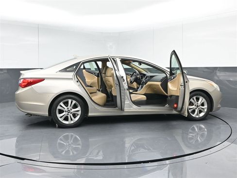 Used 2011 Hyundai Sonata Limited FWD image 39