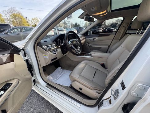 Used 2014 Mercedes-Benz E 350 4MATIC Sedan image 47