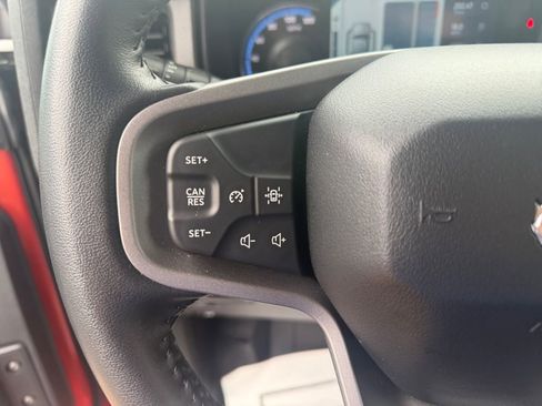Used 2024 Ford Bronco Outer Banks w/ Sasquatch Package AWD/4WD image 15