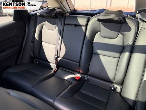 Used 2025 Volvo XC60 B5 Core image 36