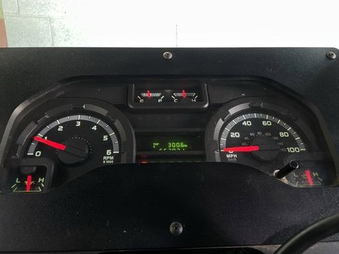 Used 2017 Ford E-350 and Econoline 350 Super Duty w/ A/C Prep Package image 39