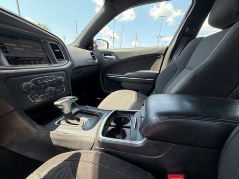 Used 2015 Dodge Charger R/T RWD image 15