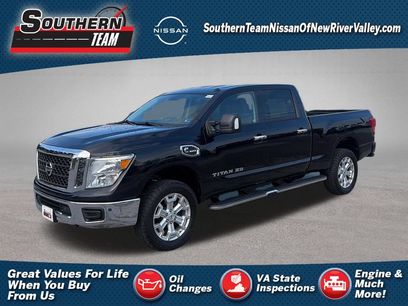 Used 2018 Nissan Titan SV w/ SV Convenience Package