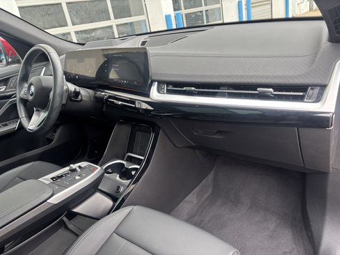 Used 2025 BMW X2 xDrive28i AWD/4WD image 21