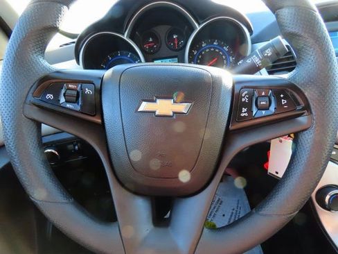 Used 2016 Chevrolet Cruze LS image 25