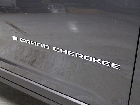 New 2026 Jeep Grand Cherokee Laredo X AWD/4WD image 37