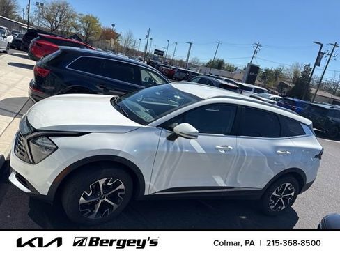 Used 2023 Kia Sportage EX image 6