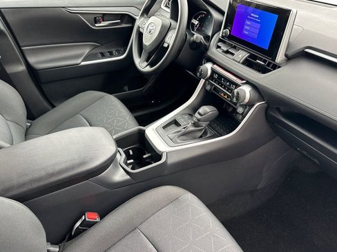 New 2025 Toyota RAV4 XLE image 18