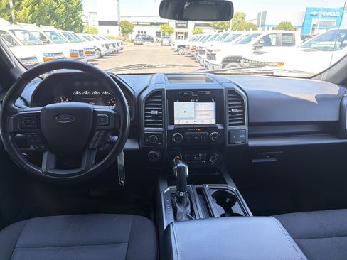 Used 2018 Ford F150 XLT w/ Equipment Group 302A Luxury AWD/4WD image 29