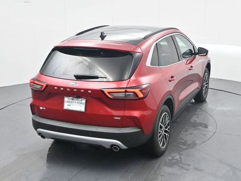 New 2026 Ford Escape SE w/ PHEV Premium Package FWD image 30