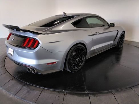 Used 2020 Ford Mustang Shelby GT350 w/ Technology Package image 5