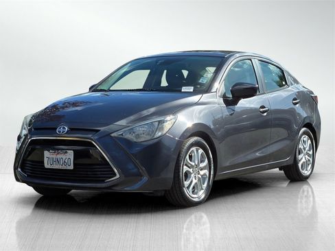 Used 2016 Scion iA image 8