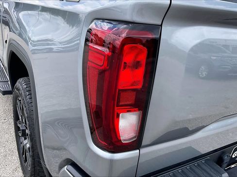 Used 2025 GMC Sierra 1500 Elevation w/ Preferred Package image 28