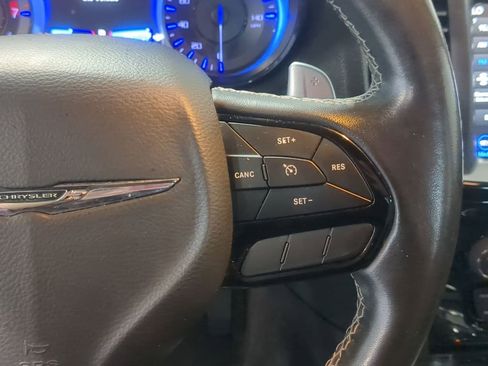 Used 2018 Chrysler 300 S w/ 300S Premium Group AWD/4WD image 30