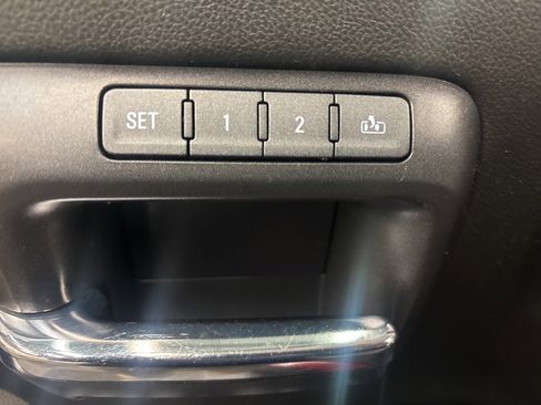 Used 2018 GMC Sierra 1500 SLT w/ SLT Premium Package image 13