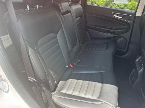 Used 2019 Ford Edge SEL w/ Equipment Group 201A AWD/4WD image 22
