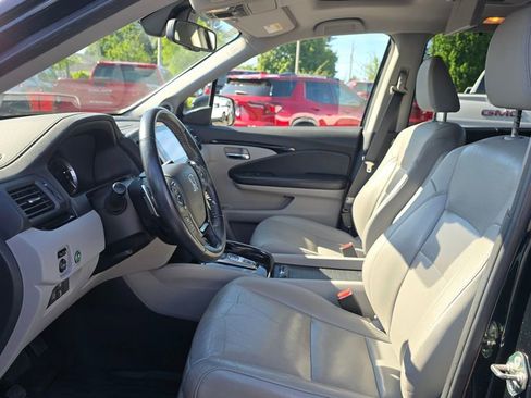Used 2017 Honda Pilot Elite image 61