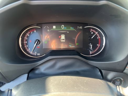 Used 2024 Toyota RAV4 Adventure image 8