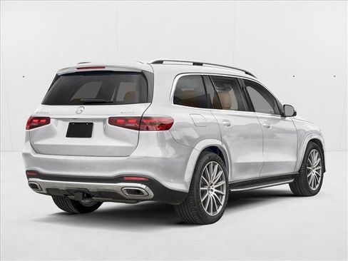 New 2026 Mercedes-Benz GLS 580 4MATIC image 2