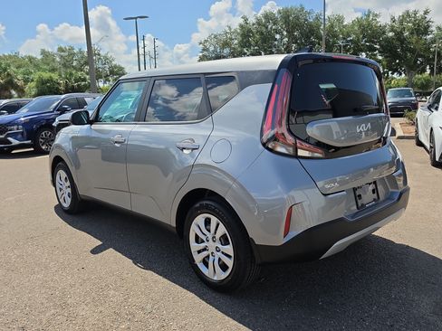 Certified 2024 Kia Soul LX FWD image 5