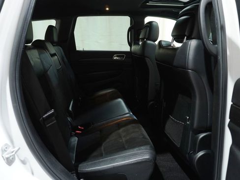 Used 2018 Jeep Grand Cherokee Altitude image 16