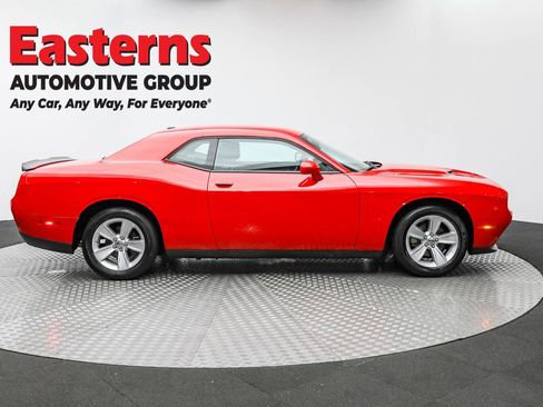 Used 2023 Dodge Challenger SXT image 4