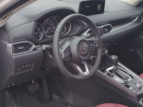 New 2025 MAZDA CX-5 Carbon Edition image 2