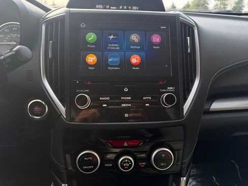 Used 2020 Subaru Forester Limited image 8