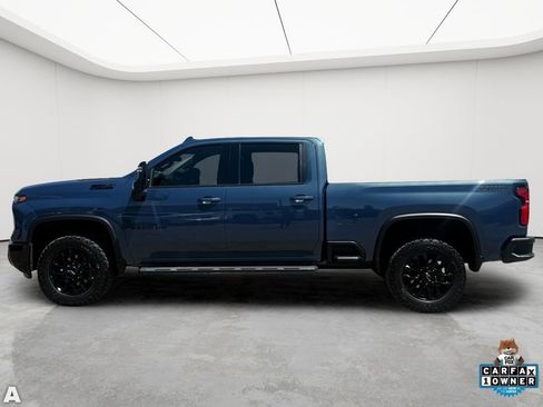 Used 2025 Chevrolet Silverado 2500 LTZ w/ Trail Boss Package AWD/4WD image 3
