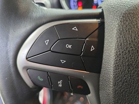 Used 2018 Jeep Grand Cherokee Limited w/ Trailer Tow Group IV image 18