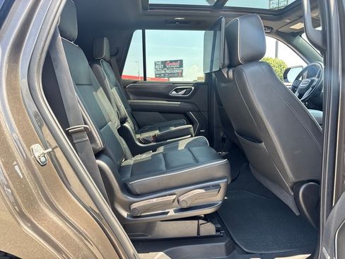 Used 2021 GMC Yukon SLT w/ SLT Premium Package AWD/4WD image 16