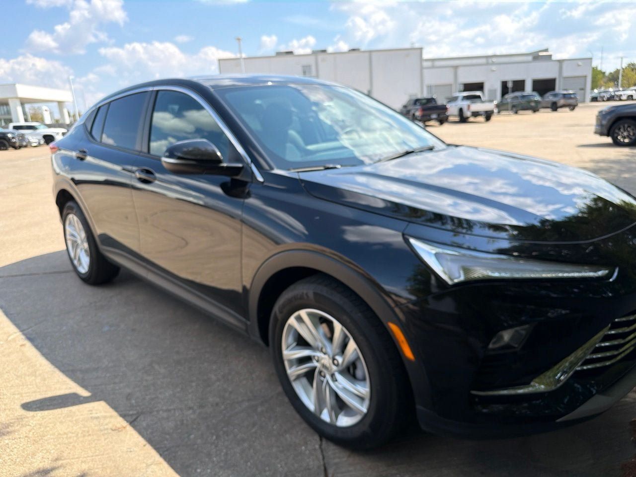 Used 2025 Buick Envista Preferred w/ Convenience I Package FWD image 3