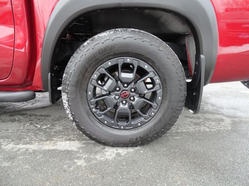 Used 2022 Nissan Frontier PRO-4X w/ Pro-4X Premium Package image 9