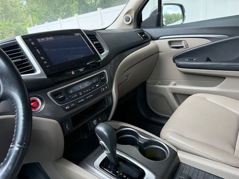 Used 2017 Honda Ridgeline RTL-T image 10